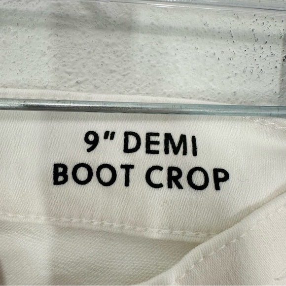 J. Crew Women's Size 31 9" demi-boot crop jean in‎ white wash NWOT Preppy Summer - Picture 3 of 8